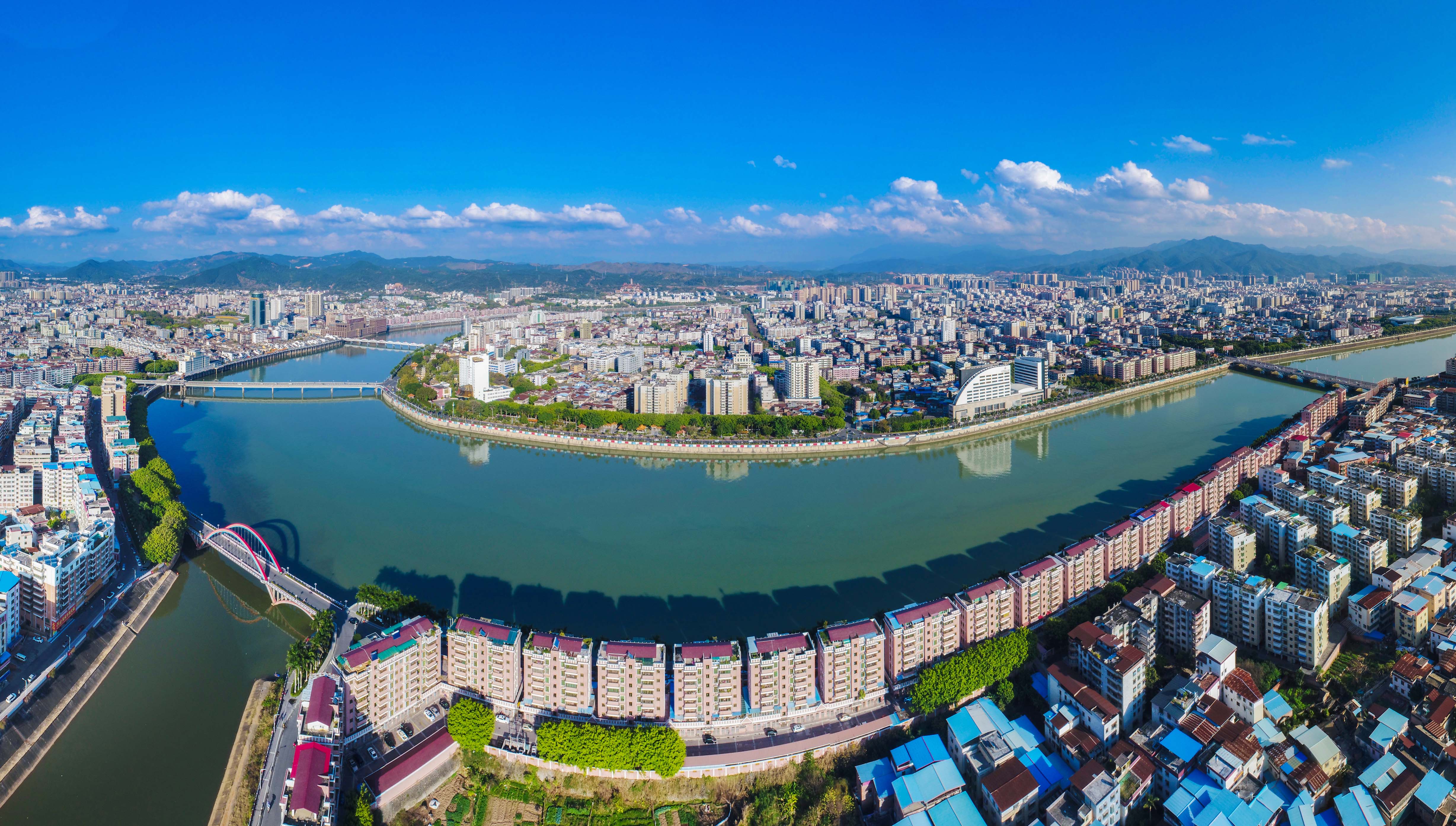 吴伟华|梅州是一座城