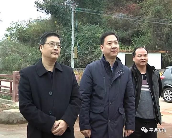 李远林带队开展平远县级河长巡查活动
