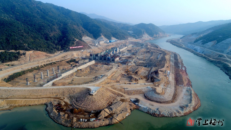 高陂水利枢纽工程一期二段围堰内施工情景(刘学东 )