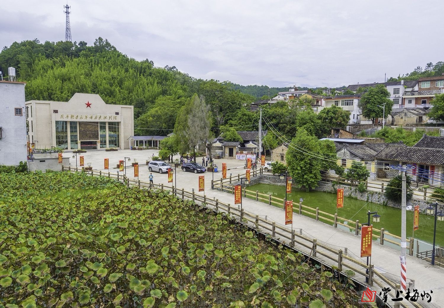 漫步在大埔县枫朗镇大埔角村的街巷,宛若跨越时间轴线,置身于革命