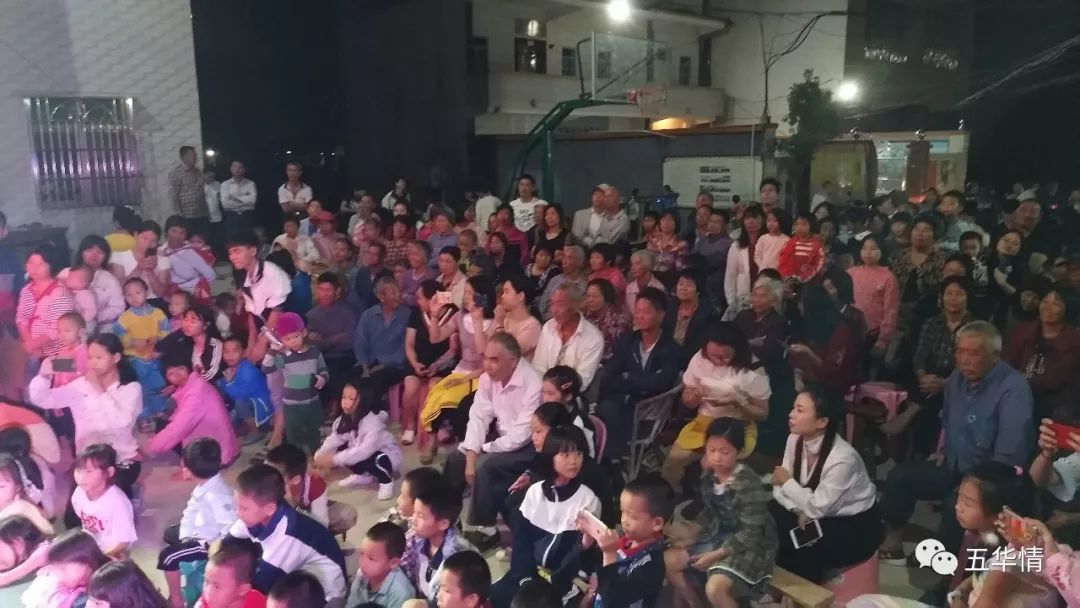 栩栩如生五华提线木偶戏走进河东镇万华村
