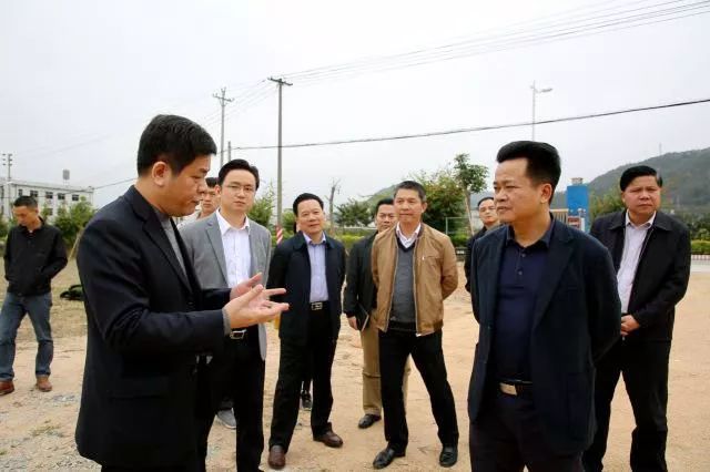 县委副书记,政法委书记李宏,县委常委,宣传部长陈伟平,县委常委,县委