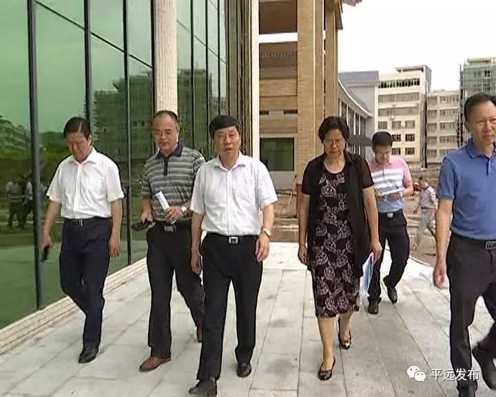 5月20日上午,平远县委书记宋才华带领科工商务,城综,交通等部门负责人