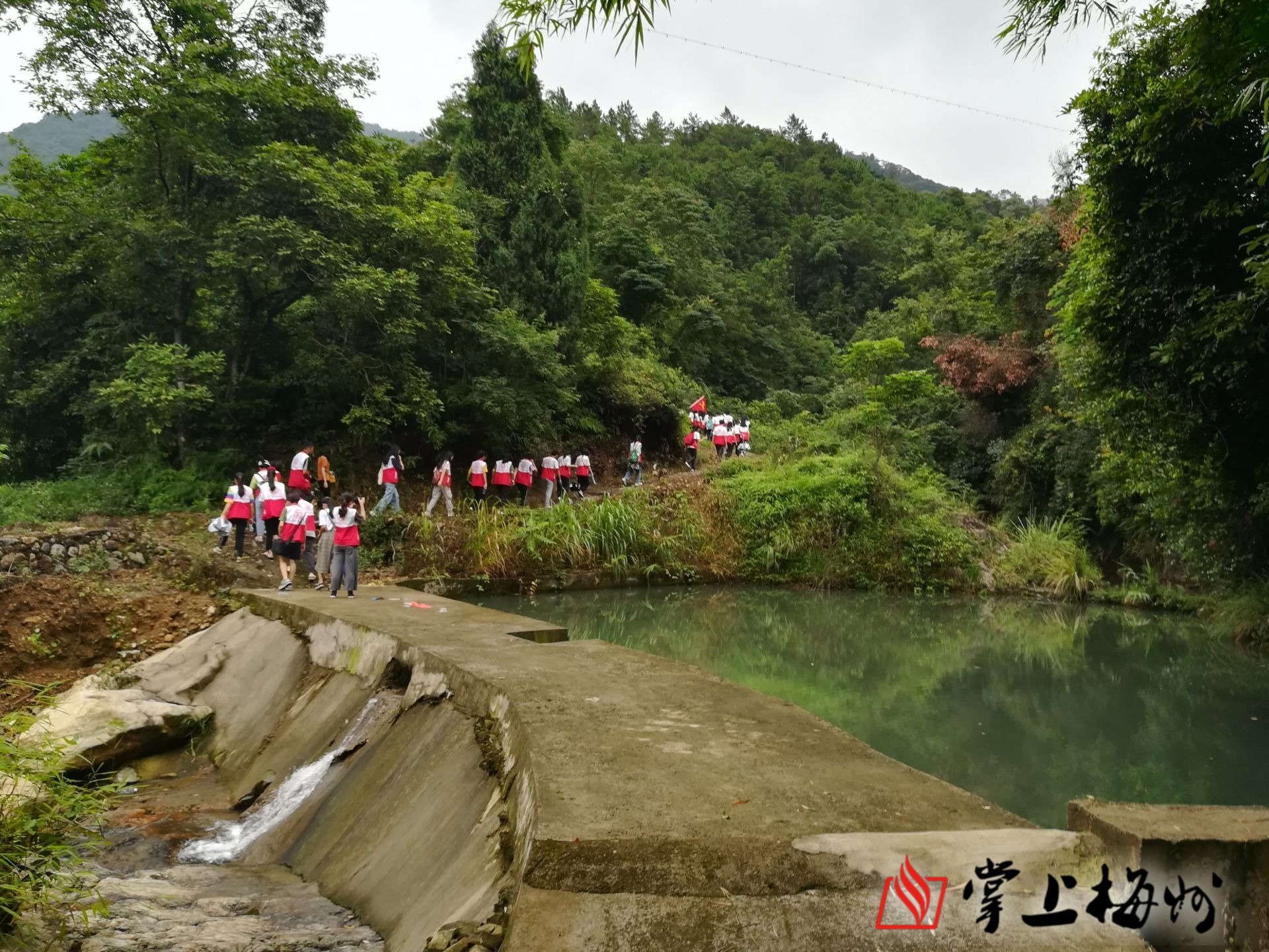 到市委统战部挂点帮扶的丰顺县丰良镇三山村开展"三下乡"社会实践活动