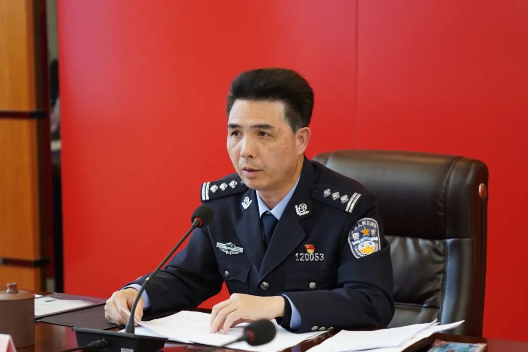 吴东海要求, 一要以党史学习筑牢忠诚警魂.