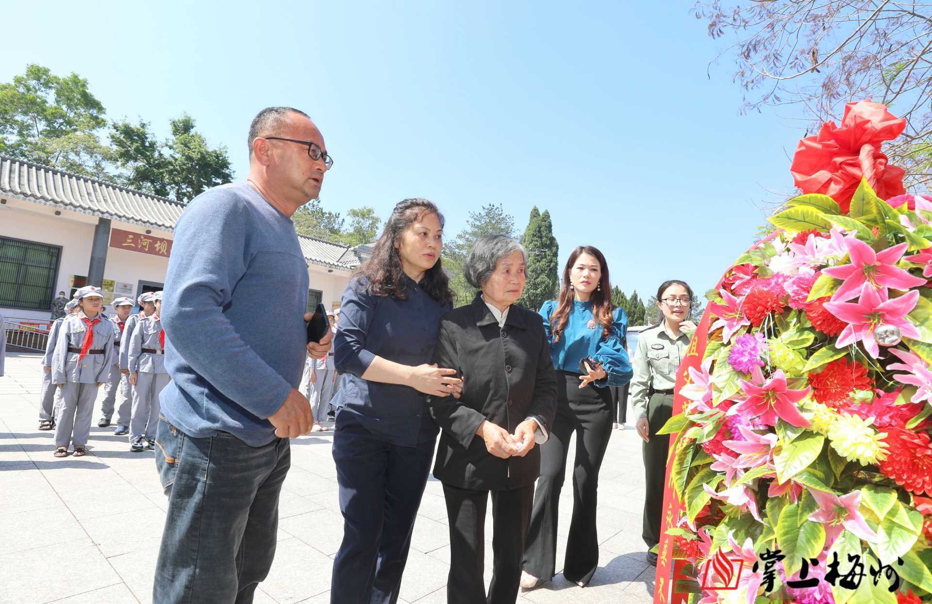 蔡晴川烈士后代到大埔三河坝战役纪念园