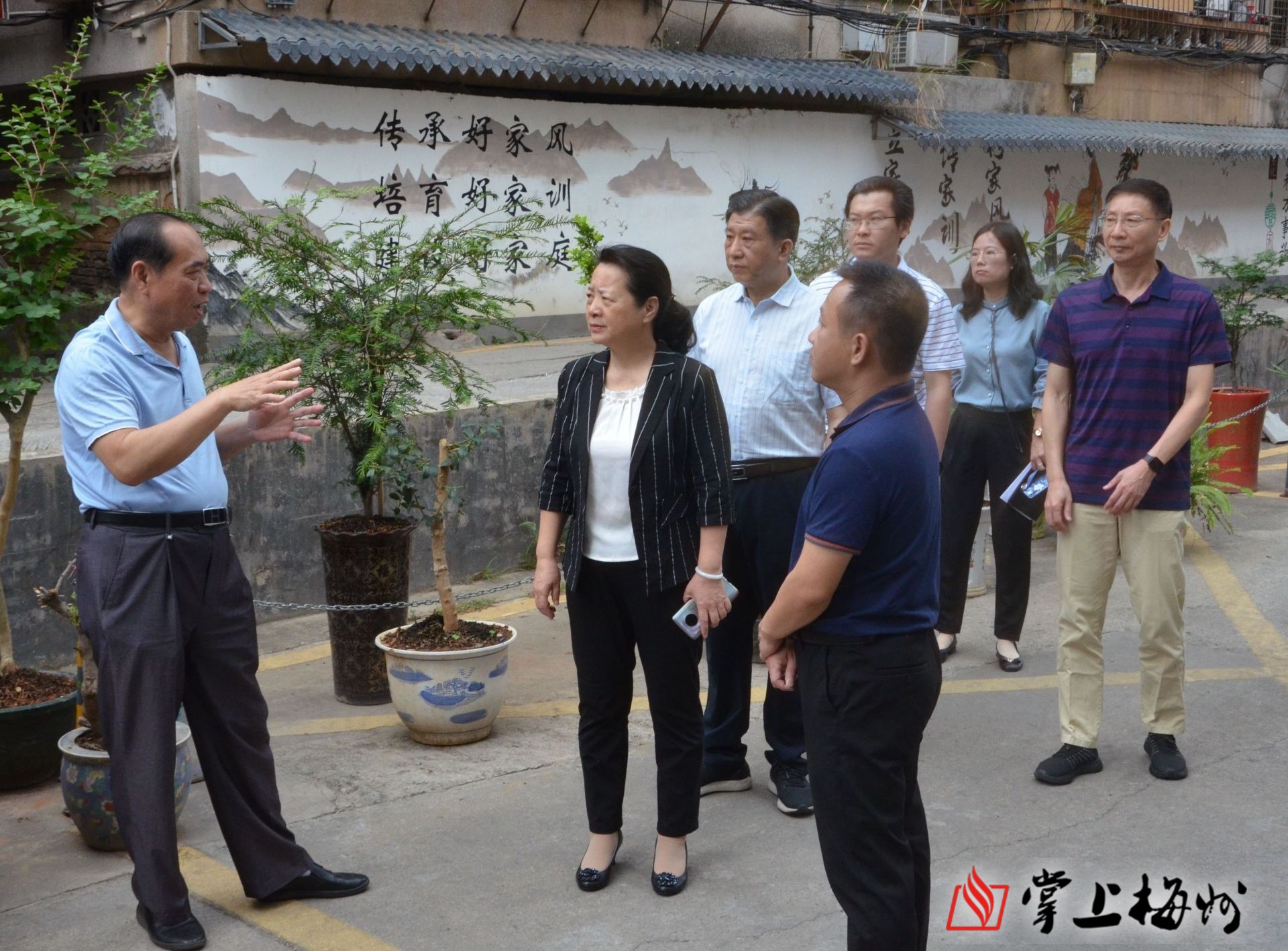 蓝伟东到梅江区西郊街道督导创建全国文明城市工作:把"我为群众办实事