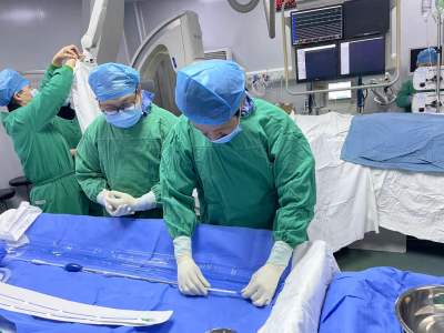 梅州市中医医院成功开展体外开窗覆膜支架植入术  “体外开窗” 修复主动脉夹层