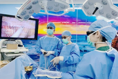 手术更精准、安全，创伤更小！3D胸腔镜让医生“身临其境”