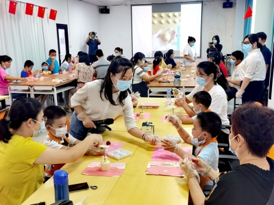 甜蜜时光 幸福加“焙”！梅州市总工会举办亲子甜品DIY活动
