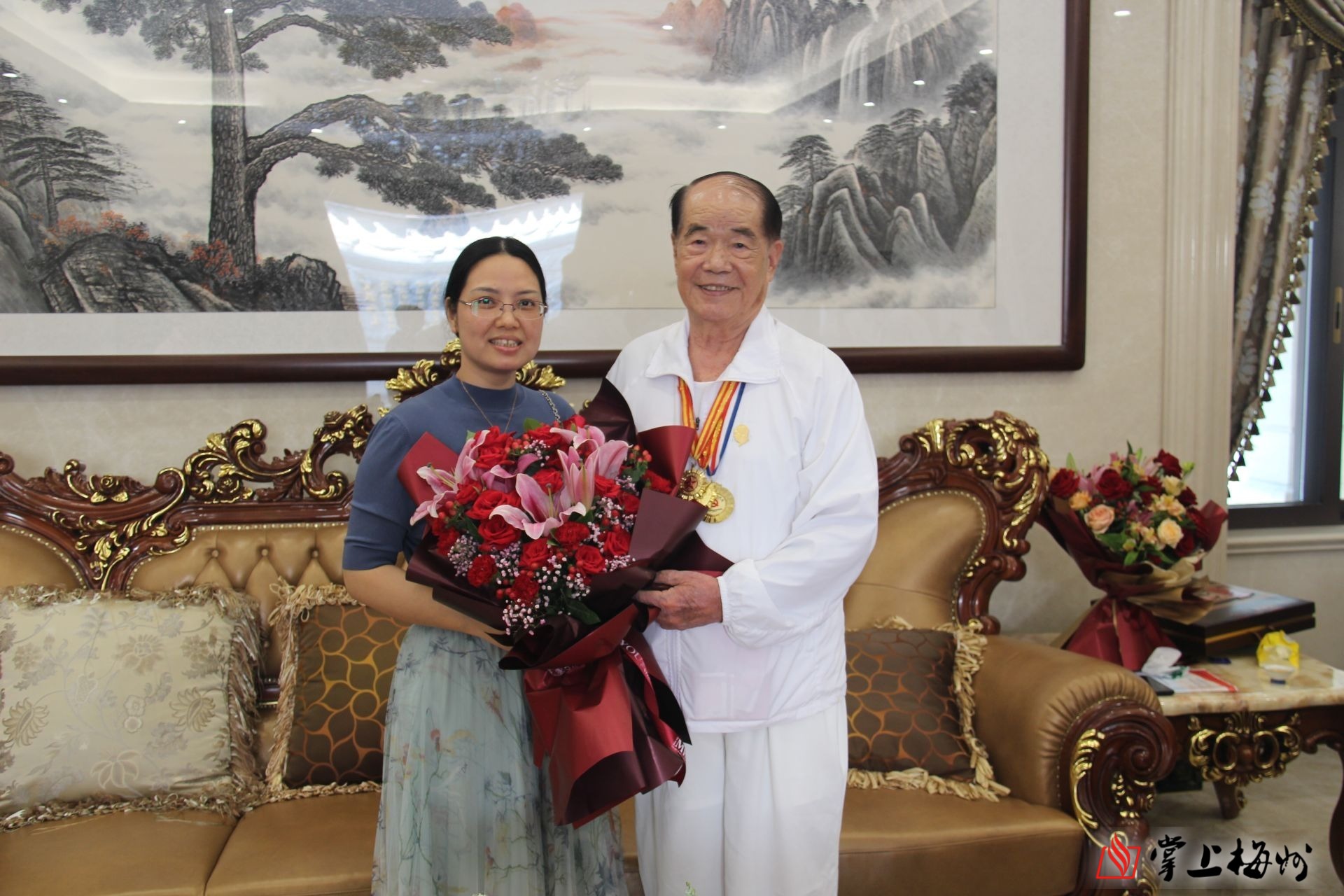 佳节关怀,情系乡贤!梅州市工商联看望慰问丰顺儒商许应裘先生