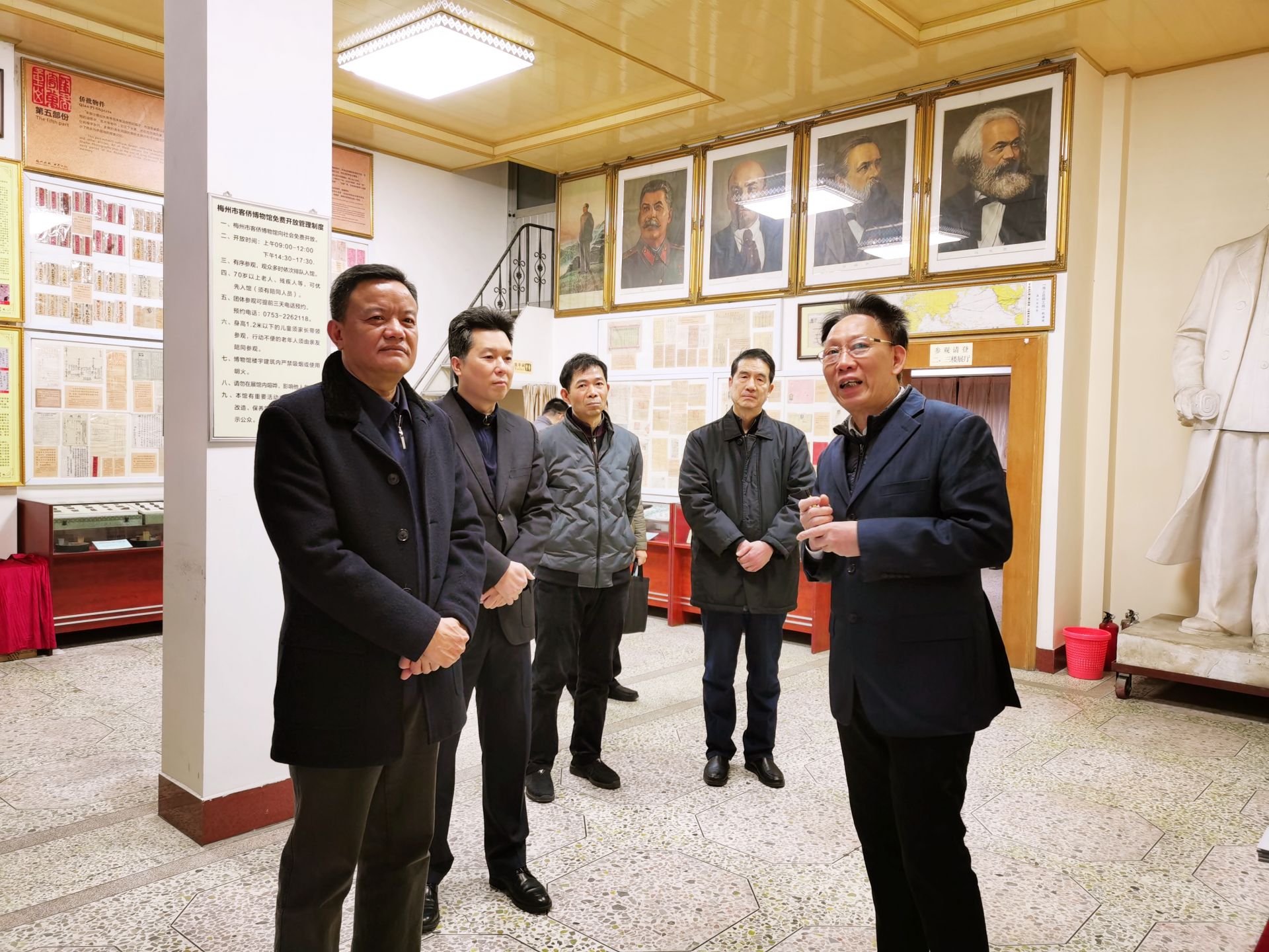 王庆利调研我市档案工作:推进档案管理高质量发展