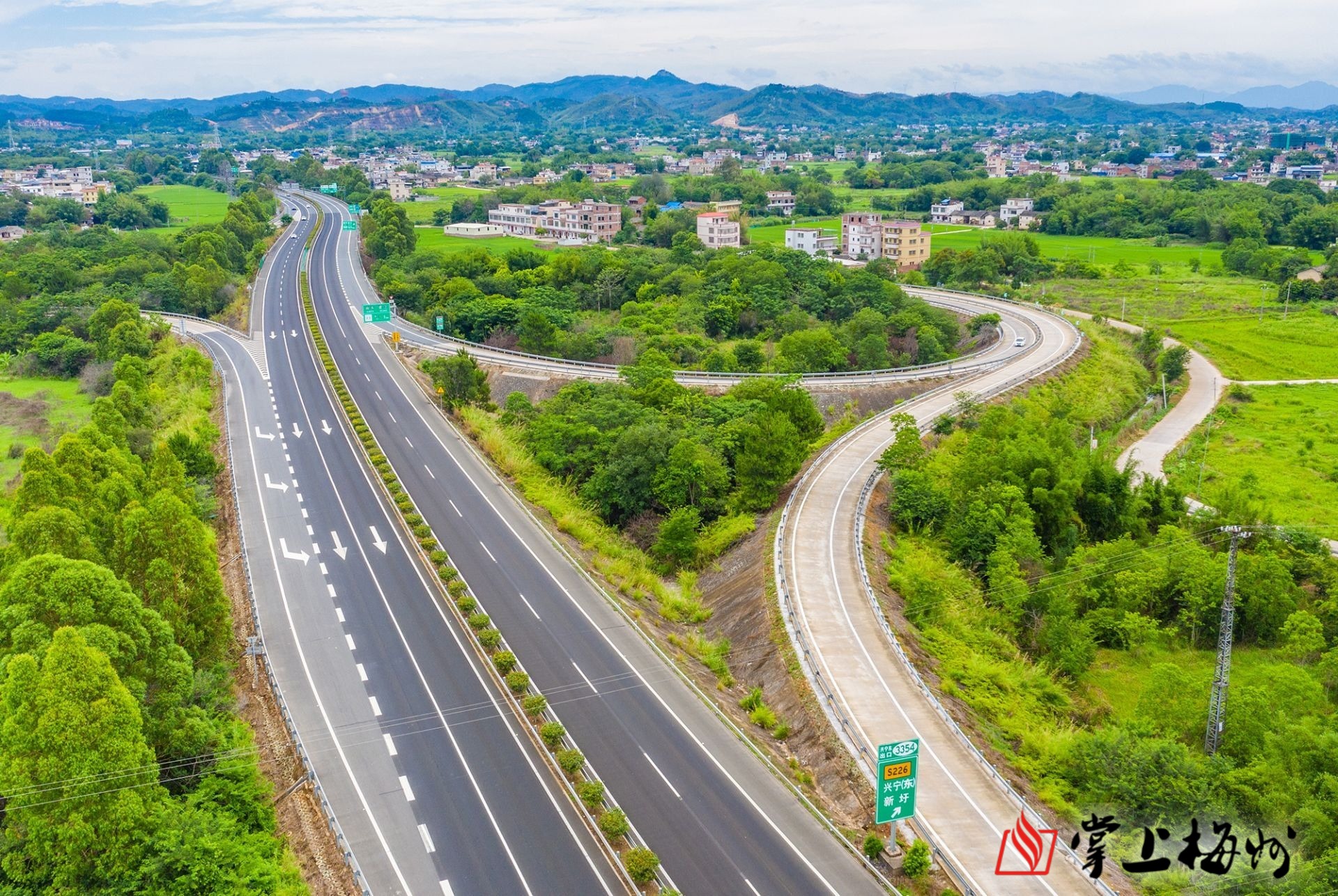 沿着高速看梅州丨梅河高速一条苏区梅州的兴隆之路