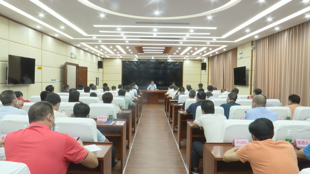 蕉岭县领导刘鸿涛,张伟杰,林文建,丘文慈等参加会议 编辑:杨乔颖