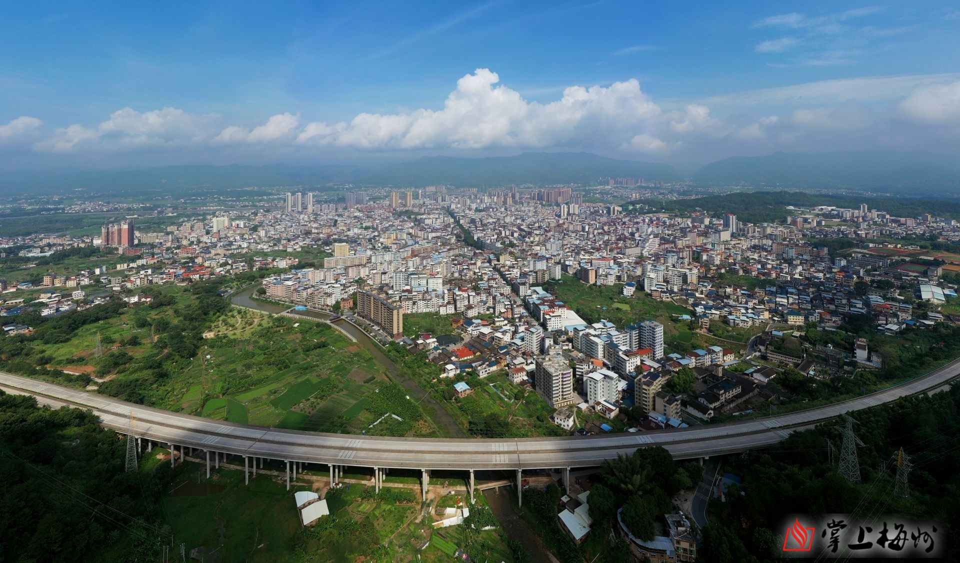 蕉岭:雕琢城市添新韵 文明花开香满城_掌上梅州