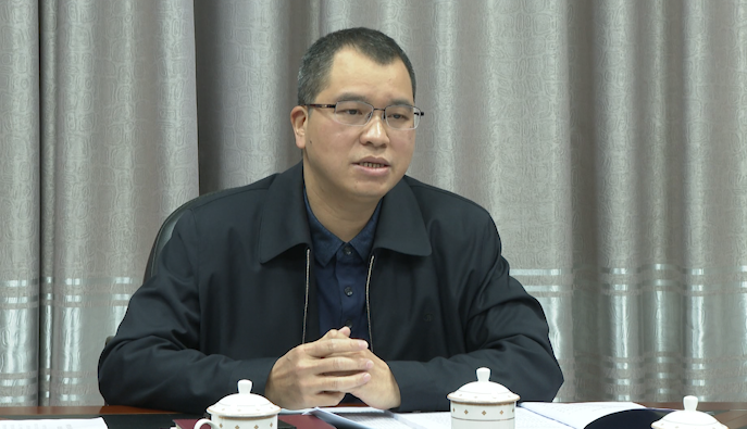 兴宁市传达学习贯彻党的十九届六中全会精神干部大会精神,以及兴宁"