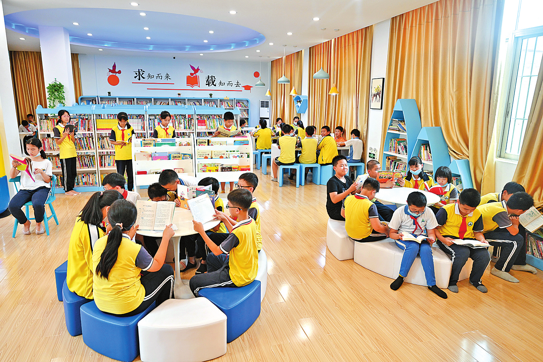 美华小学"米粒书屋"获评最美阅读空间编者按:日前,我市50个小记者站已