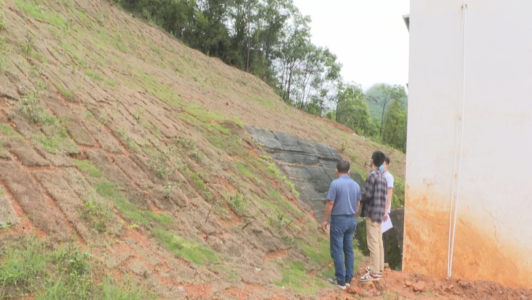 梅县区巡查排查地质灾害隐患点275处提前做好防范