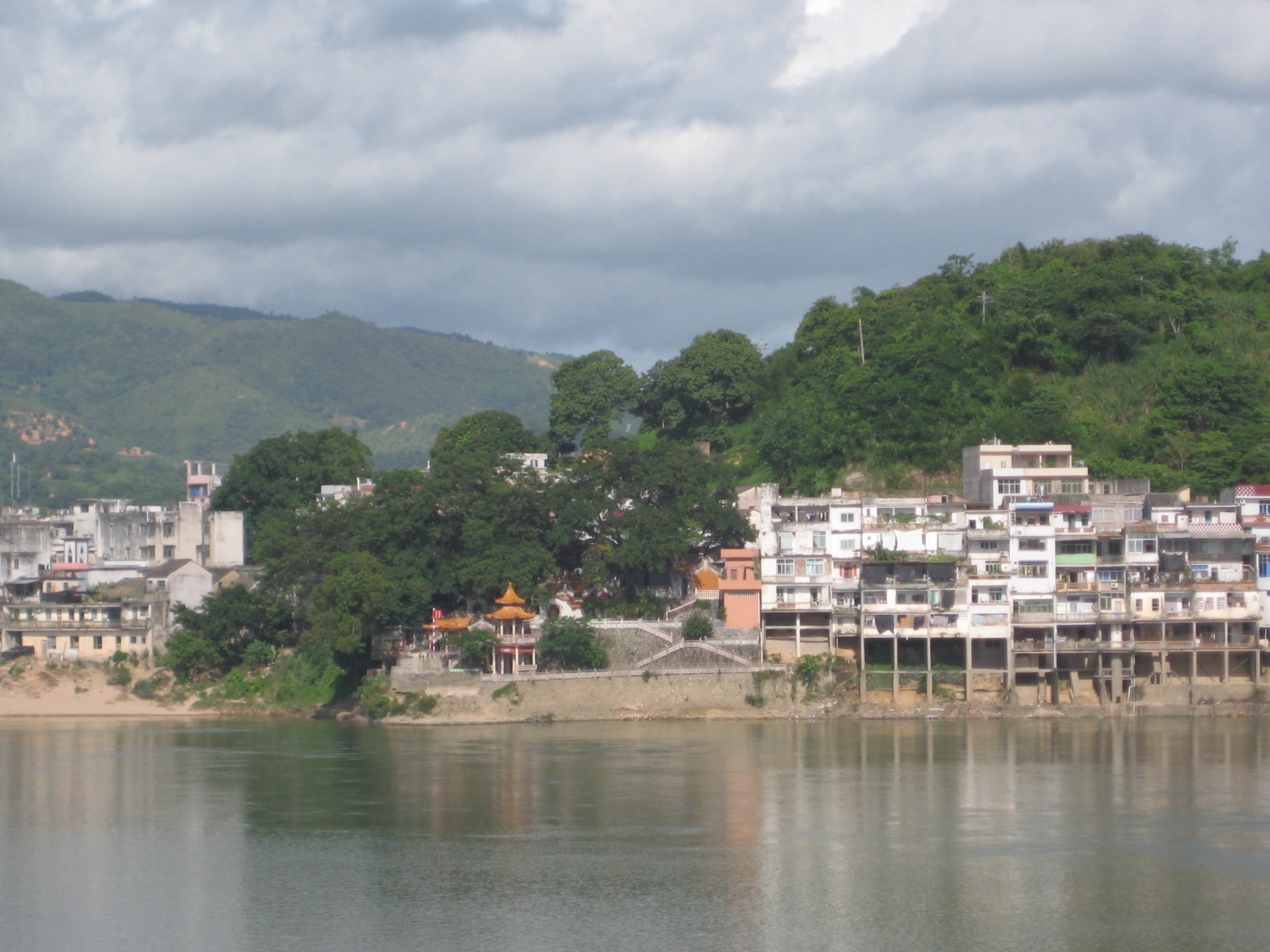 留隍古镇画山绣水令人醉