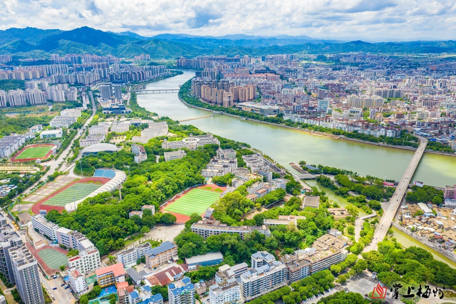 梅州日报早新闻丨梅城这条断头路通了十点查餐厅全程直播直击你常去的