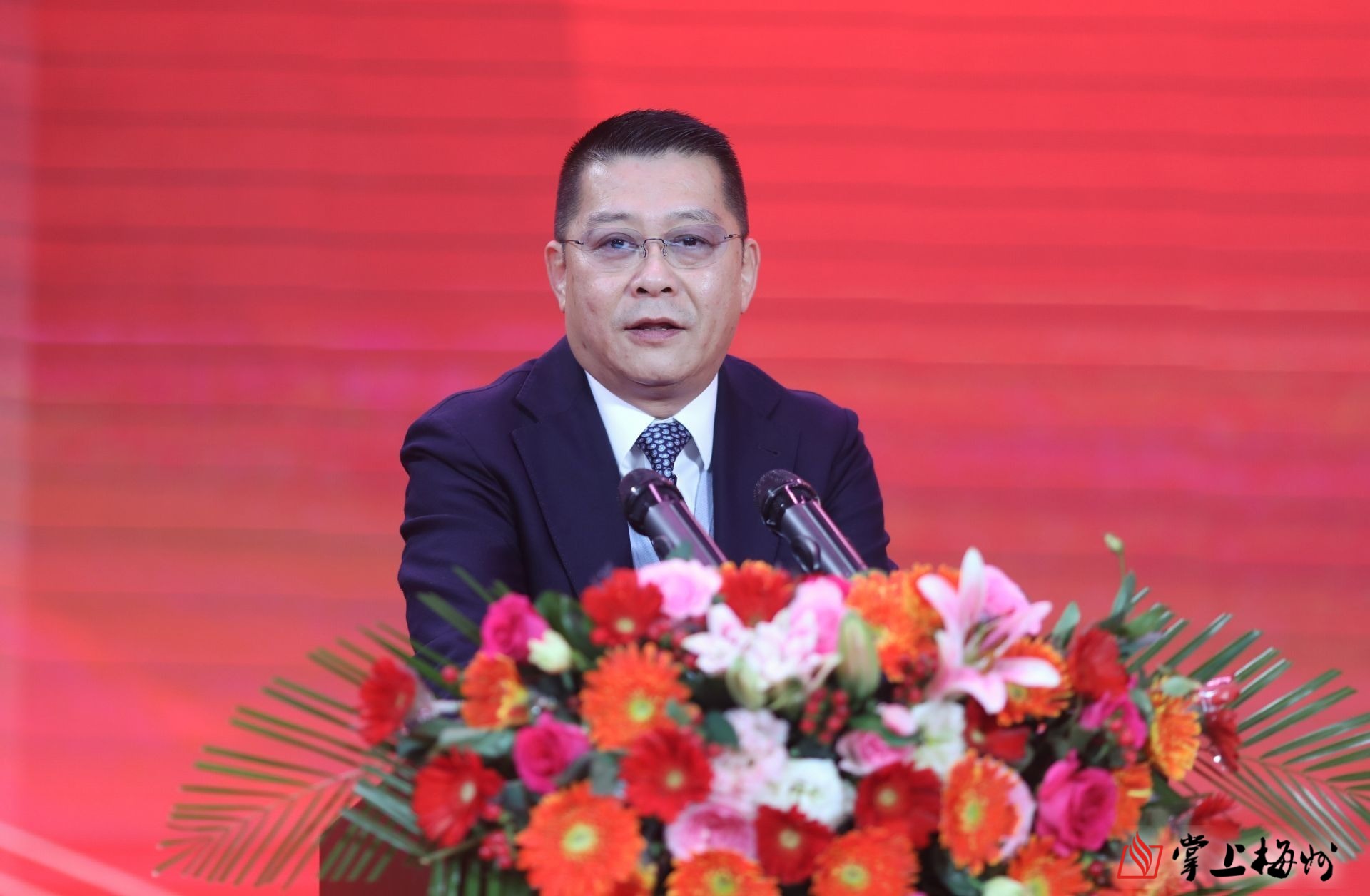 梅州市曾宪梓中学建校30周年庆典活动圆满举行三秩风华育桃李守正创新