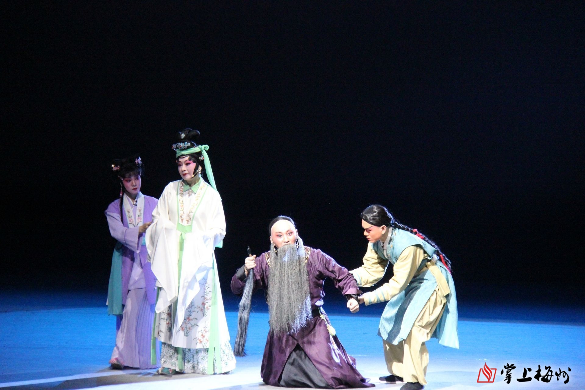 广东汉剧章台青柳进行集中展演评奖