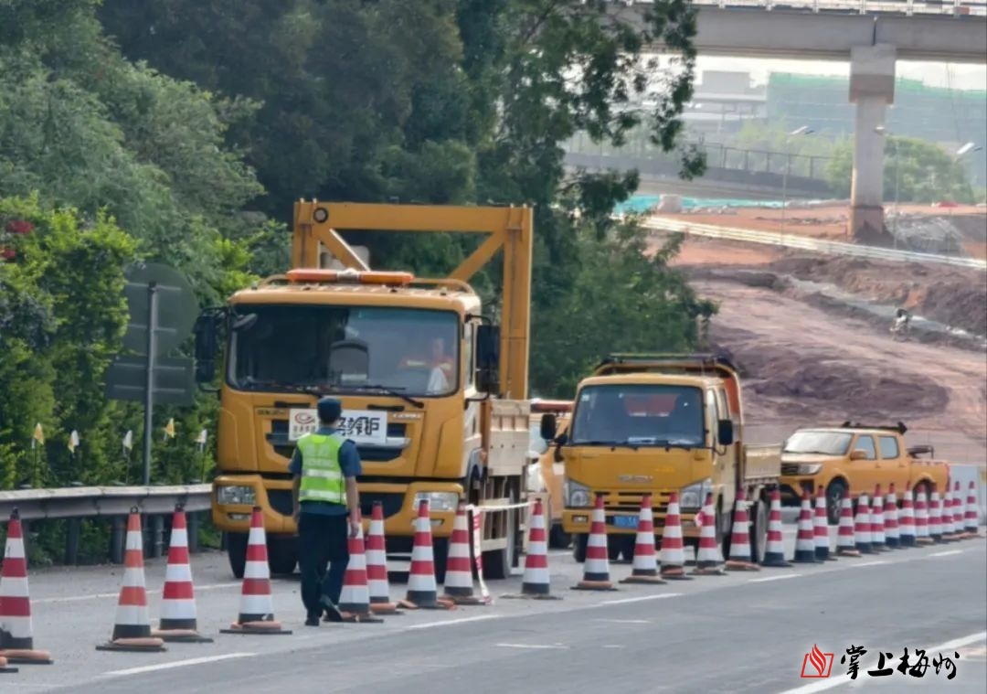 揭陽榕城區(qū)一倉庫起火 官方通報：明火已被撲滅，無人員傷亡