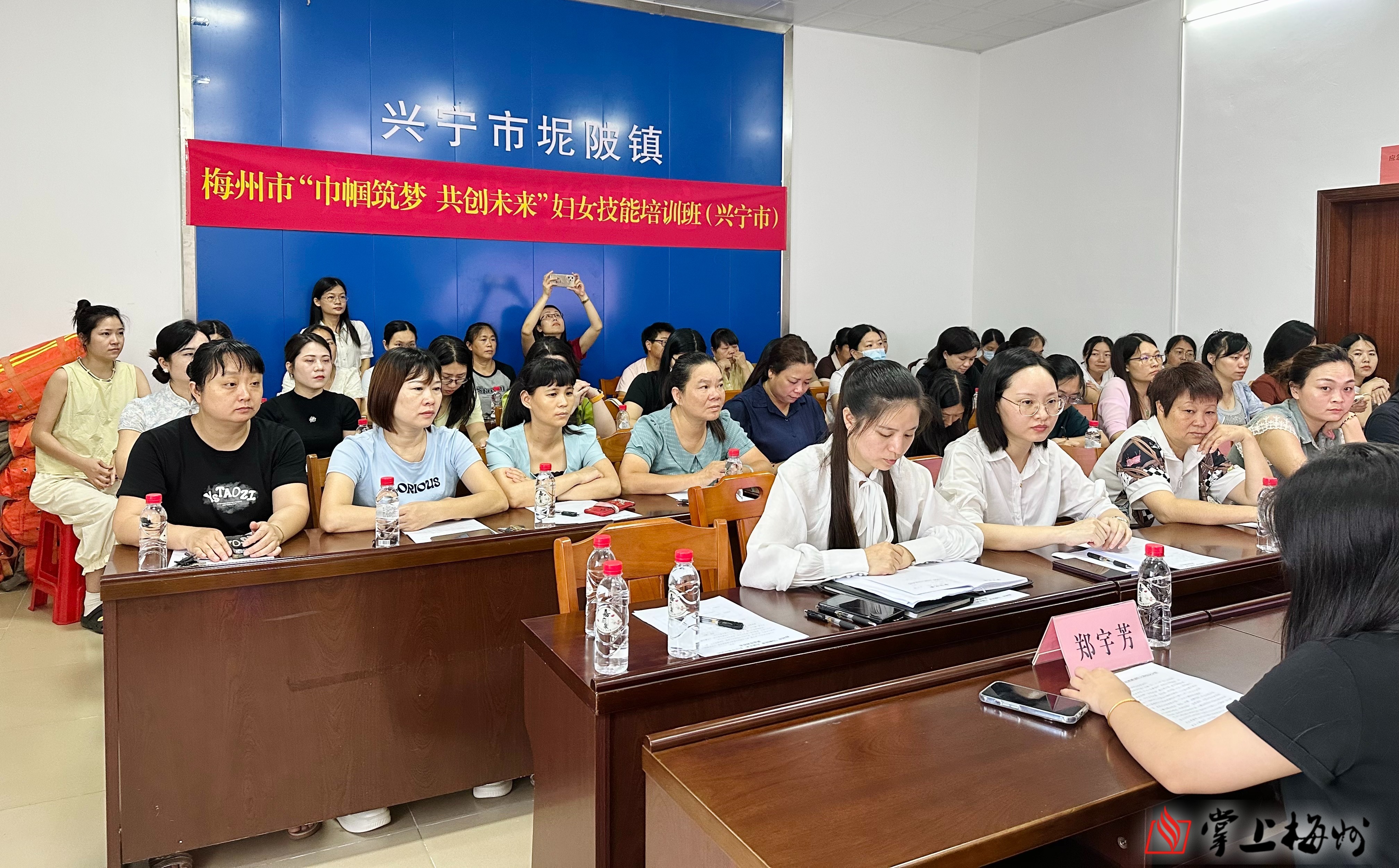 別將境外無(wú)線電設(shè)備當(dāng)新奇玩具！小心違法