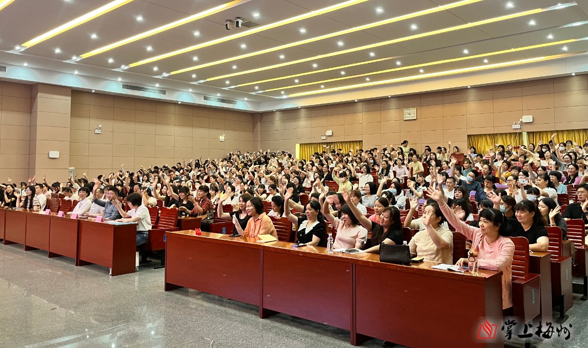網(wǎng)信公安聯(lián)合打擊網(wǎng)絡(luò)謠言、整治AI制假信息！這些都是謠言→