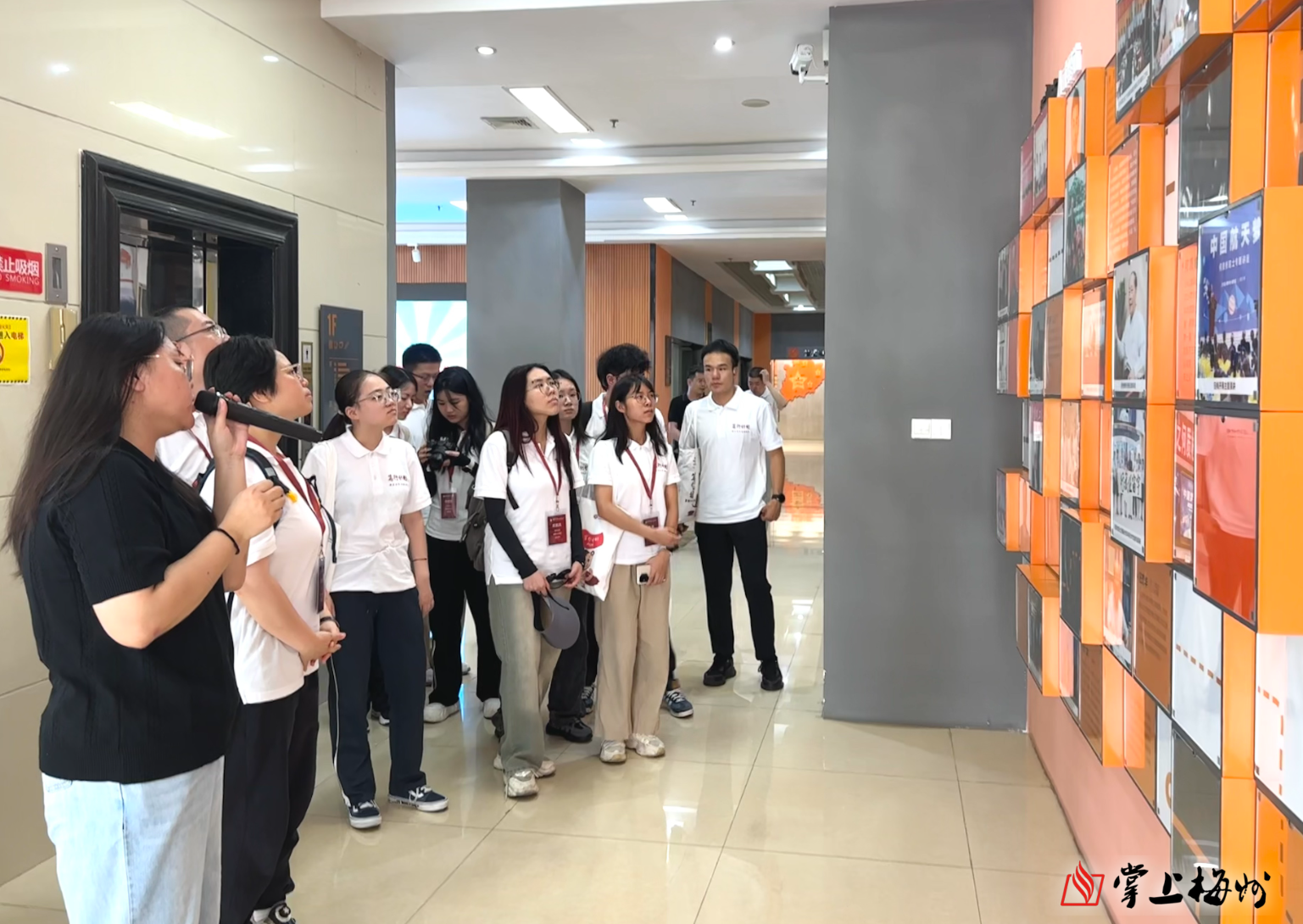 305.5萬人次！上半年深圳機(jī)場(chǎng)出入境客流量創(chuàng)新高