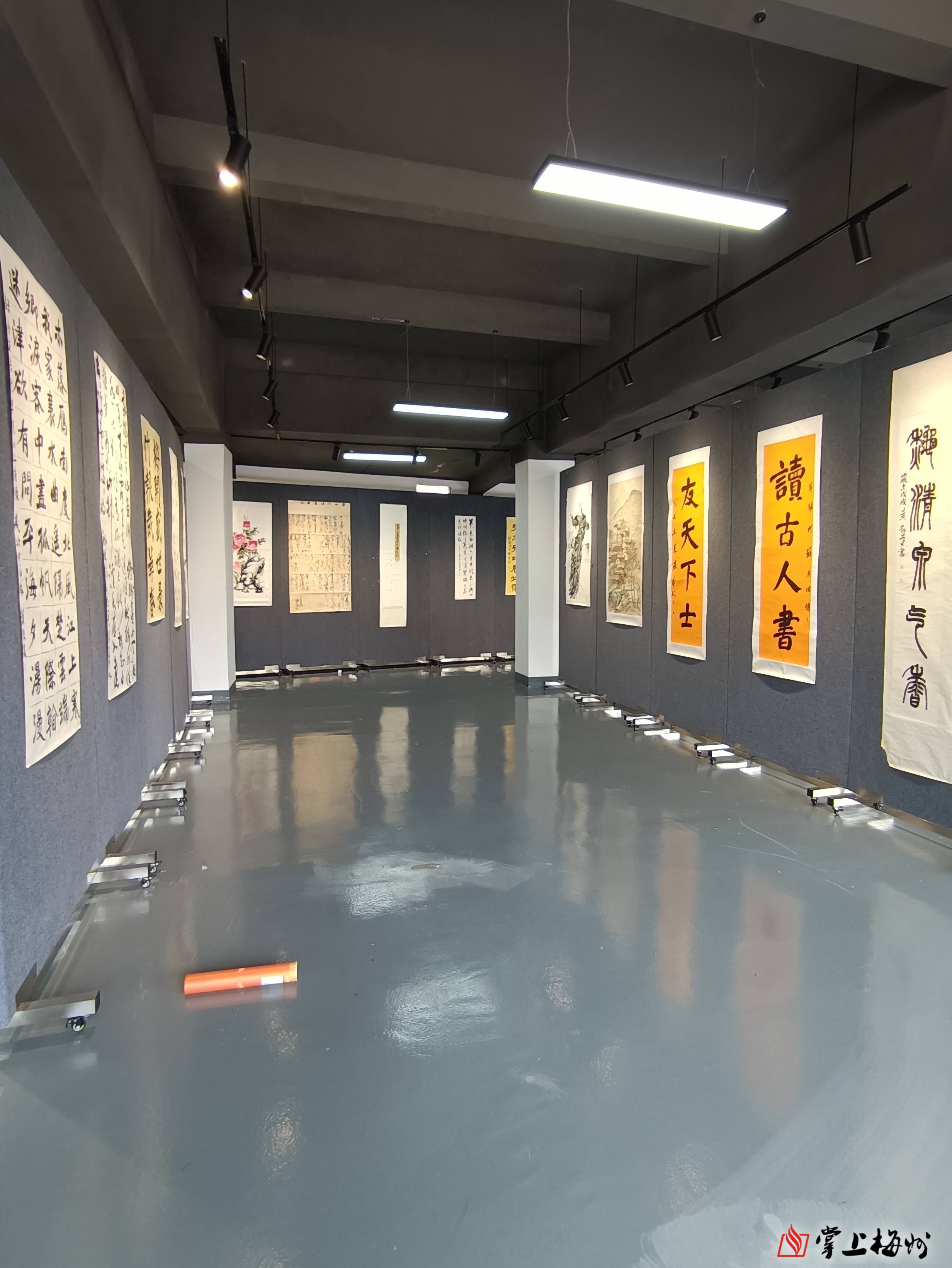  “翰墨青春 情系客家”主题书画展今日开展！展览持续至9月1日，公众可免费观展