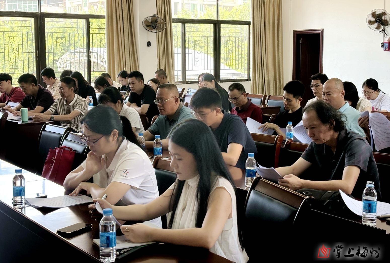  让患者看得见、听得清、行得稳！梅州积极组织药品耗材集采落地