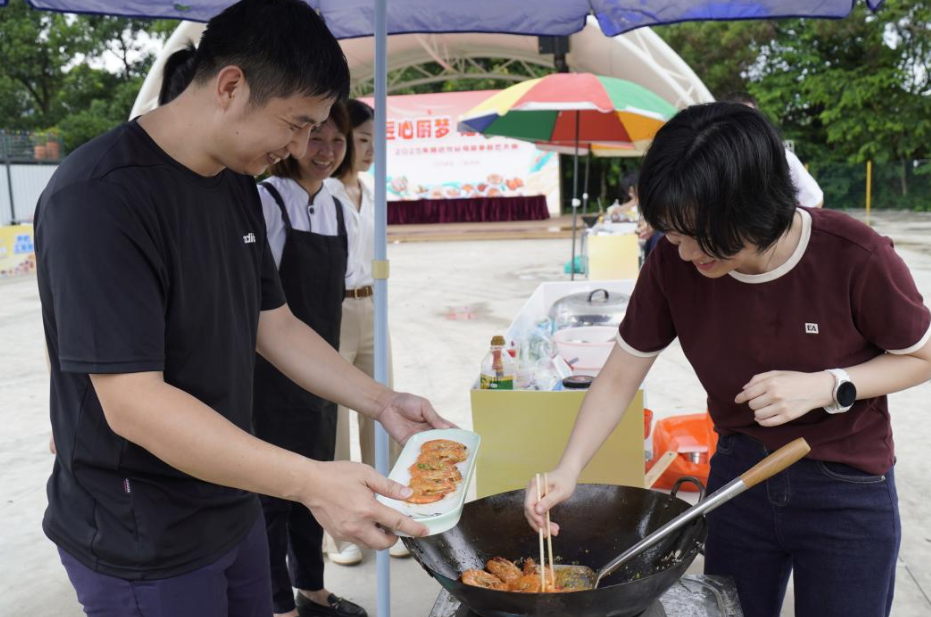  青海：经营主体开办“一件事一次办”便利化改革让政务服务有速度有温度