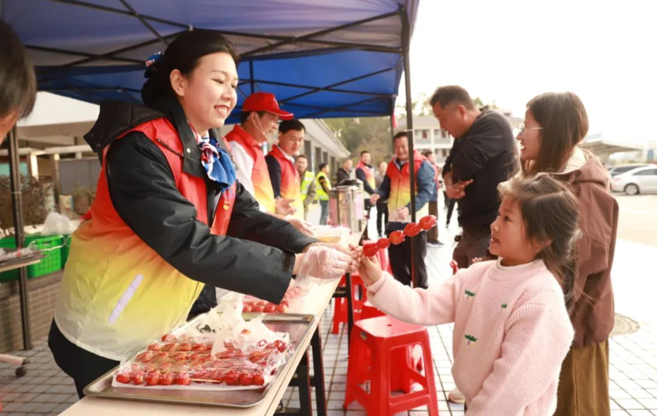  从“三尺岗亭”到“服务无界”！她，获评全国交通运输系统劳动模范