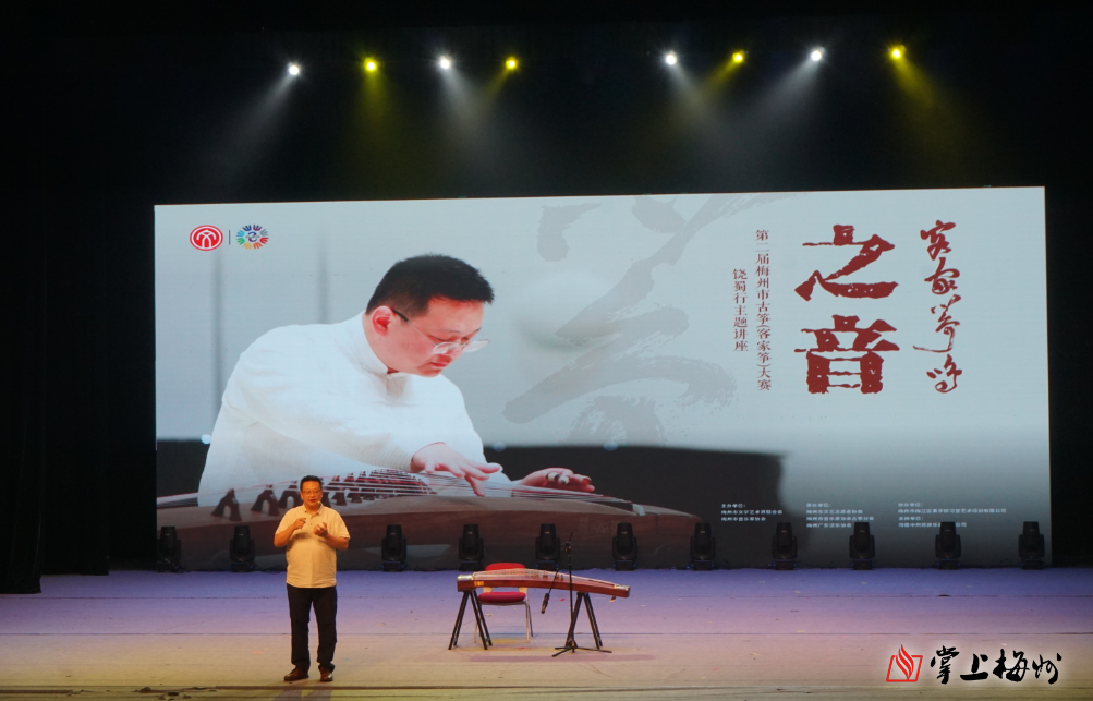 前山街道对重点区域全方位消杀灭蚊，专业人士提醒：“翻盆倒罐”有讲究