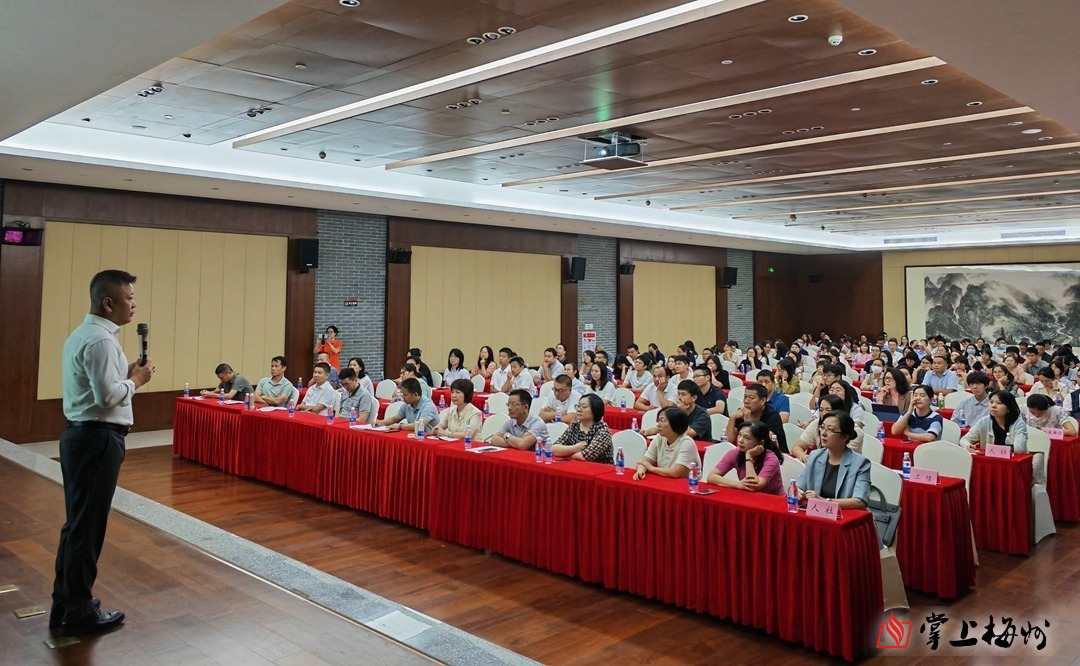 医我看丨“秋老虎”发威阳气旺，现在适合泡脚吗？
