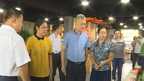 南方日报社社委郎国华率队到蕉岭采风
