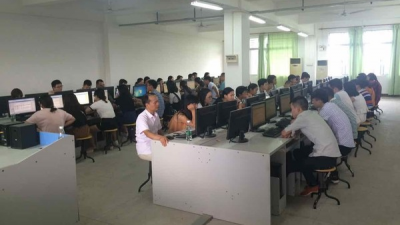 卫计局：基层医疗卫生机构管理信息系统培训班开班
