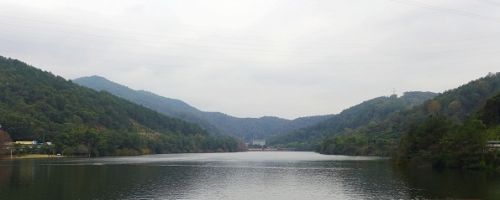 办夜校潮涌泮香