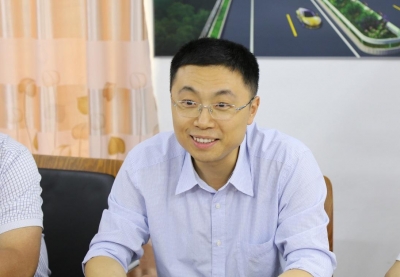 吴泽桐：加大力度推动全市国省道升级改造项目加快建设