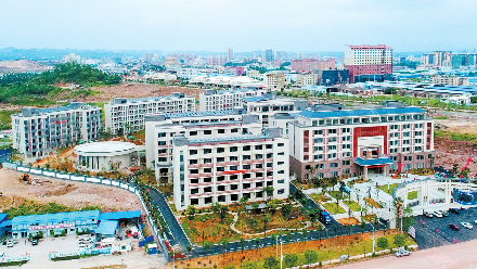 五华技工学校投入使用  首批新生共1050名