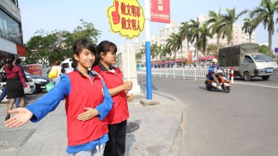 梅江区三角镇：发动“崖”力量推动创文