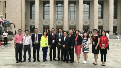接受习总书记的接见，现场观看全运会开幕，她原来是…