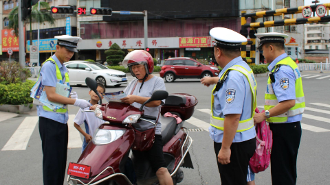 城市交通怎么样才能更通畅？市政协委员们有话说