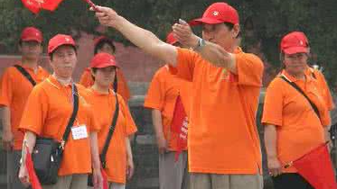 五华：聘任文明监督员助力“创文”