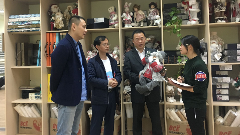 梅州日报“全球客商行”五洲行采风团采访俄罗斯中国中原商会会长马强