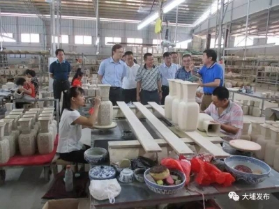 副市长曾尚忠率队到大埔县挂点服务企业调研