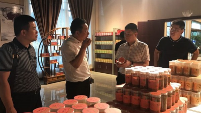 兴宁市招商局袁勇华率队到江西广明集团考察