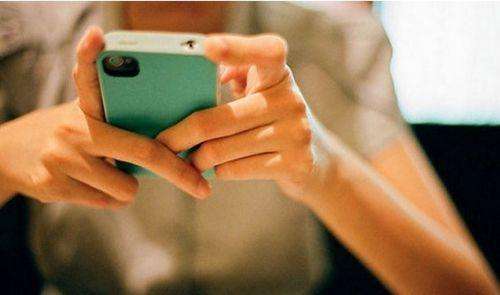 时评丨对校园手机管理应有明确限制性规定