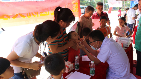 五华首次举办大型口腔健康公益活动 数百名乡贤参与志愿者服务